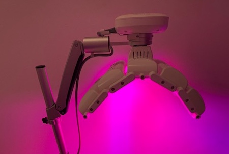 デルマトロン（Derma Tron）